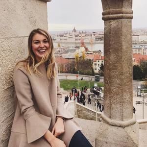 Meet your Posher, Jenny